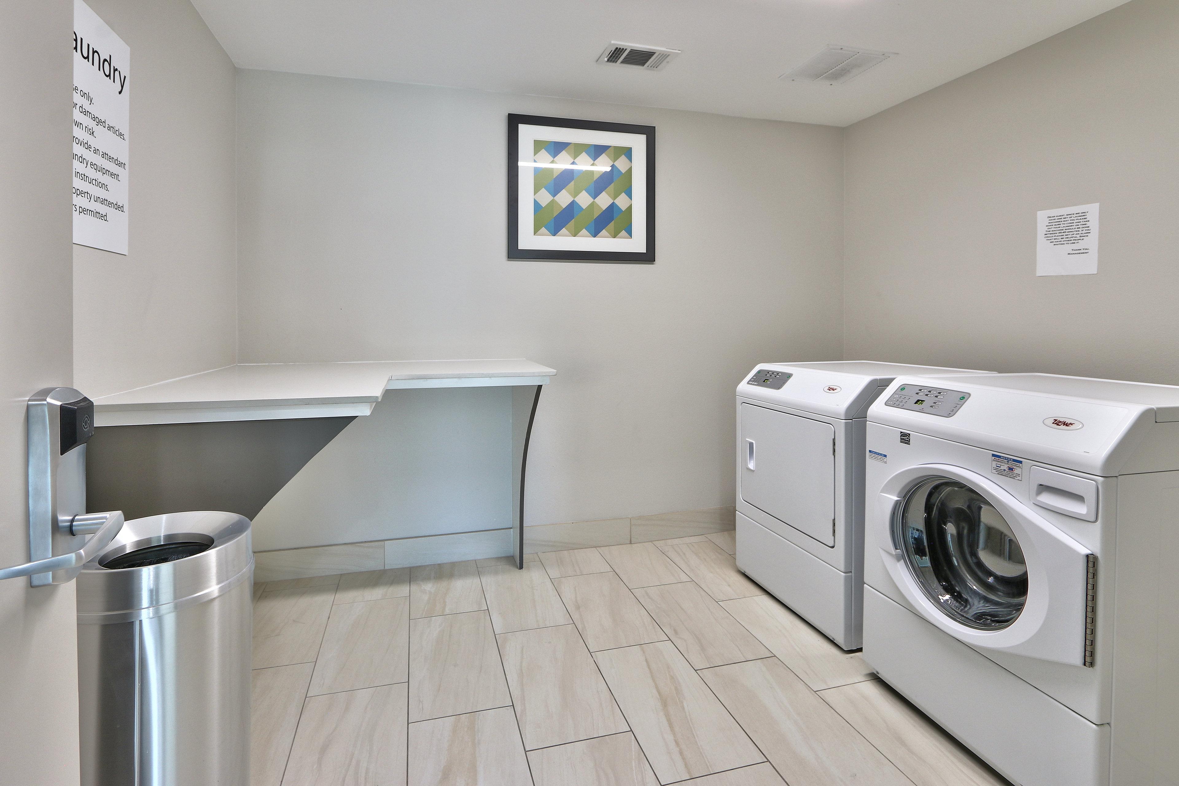 Holiday Inn Express & Suites - Houston East - Beltway 8 By Ihg Cloverleaf Extérieur photo